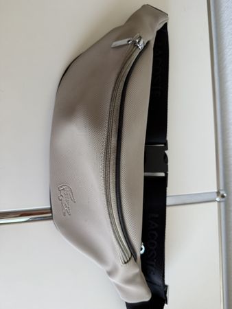 Lacoste Gürteltasche Bauchttasche Umhängetasche Top Zustand