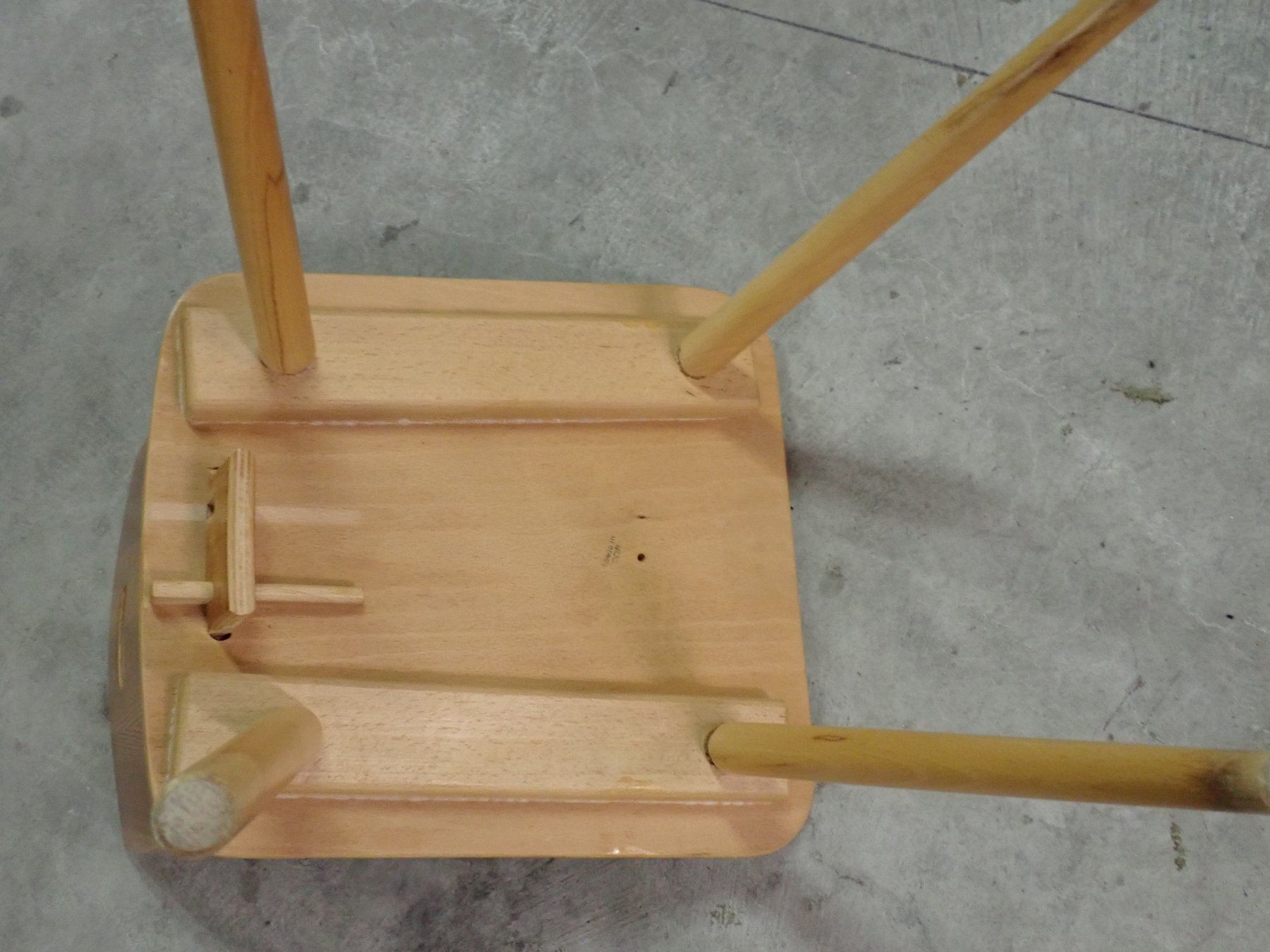 Stühle: 2 Holzstühle – Gebraucht aus Wallisellen von Mf1000 6