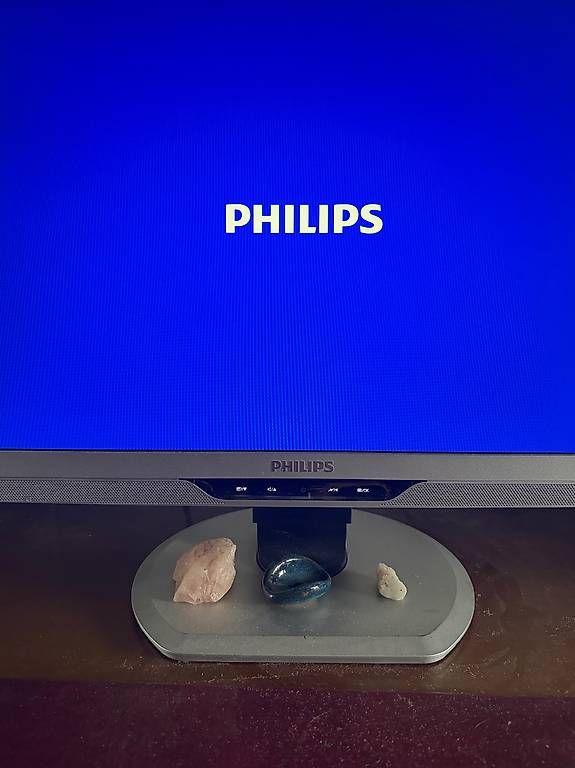 Philips Monitore: Flachbildschirm Philips – Gebraucht aus Nottwil von Frontal