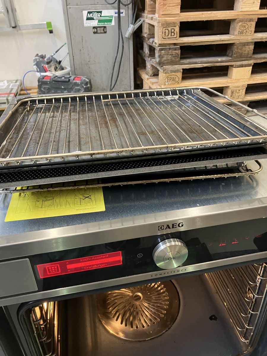 AEG Elettrodomestici da cucina: AEG Competence Dampfgar Backofen – Usato da Birrwil venduto da nicole86ch 7