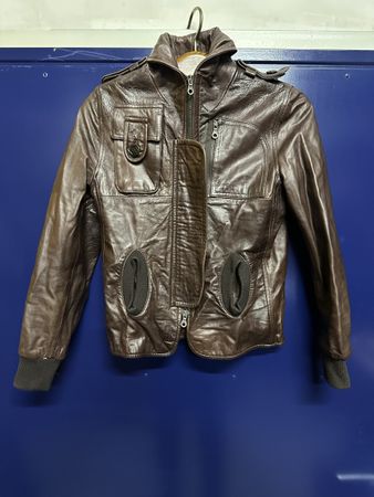 Blouson cuir marron femme, taille S.