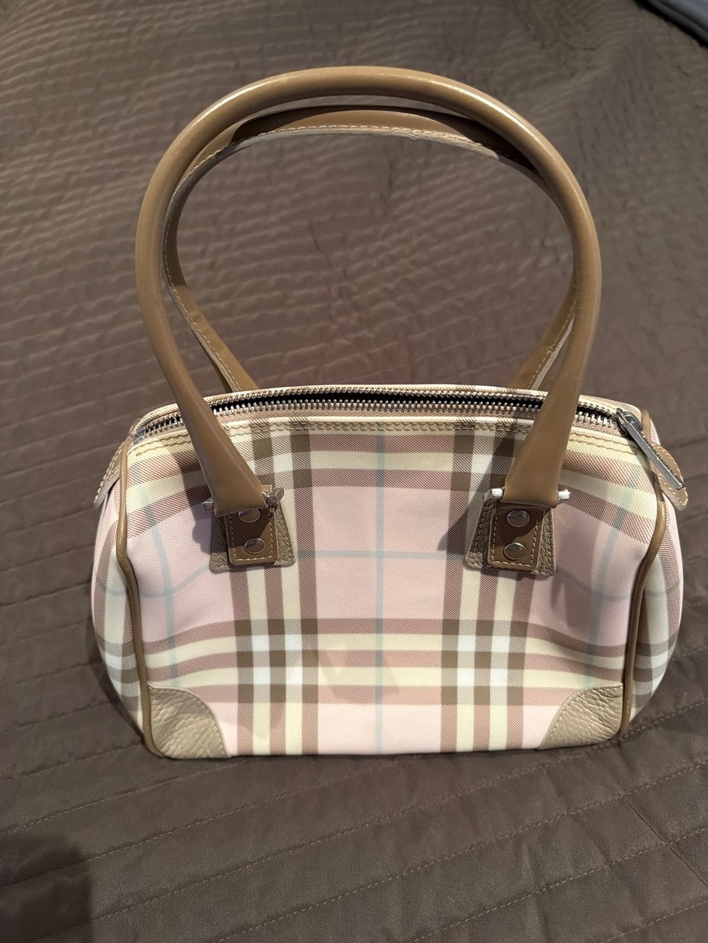 Burberry Taschen für Damen: Burberry Handtasche – Gebraucht aus Seengen von phismial 1