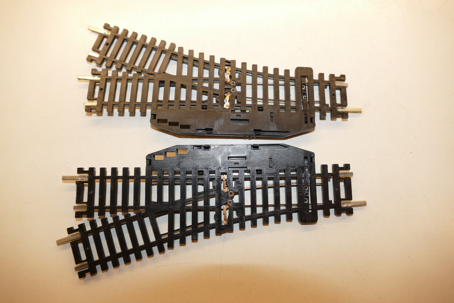 Lima Modellini di ferrovie: Lima H0: Handweichenpaar Einheit 3 – Usato da Niederhasli venduto da rail-duerst 2