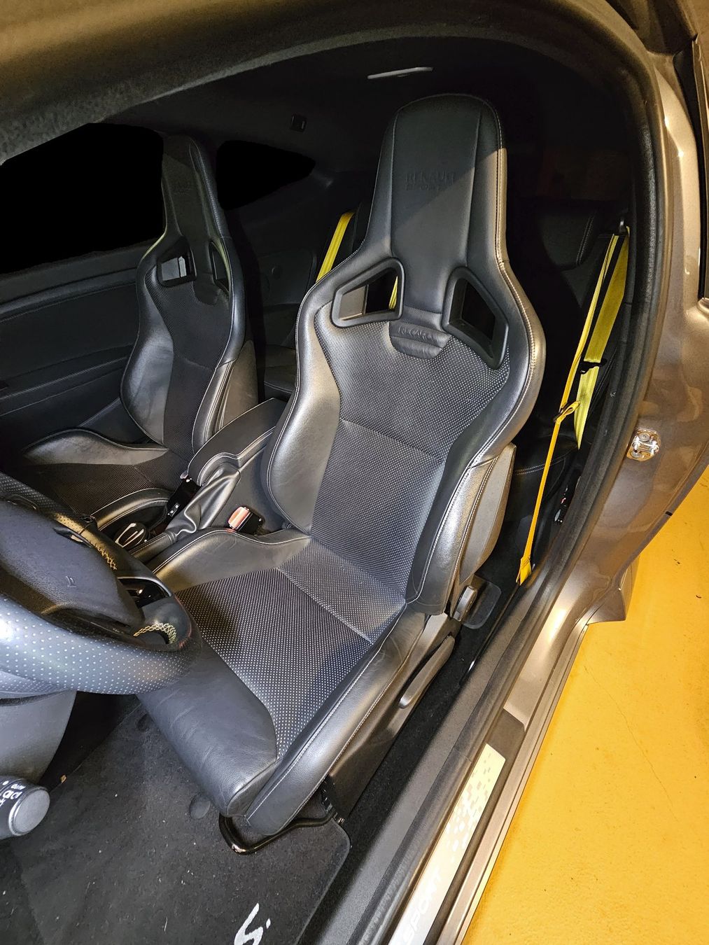 Renault Autos: Renault Megane RS 265 – Gebraucht aus Lucens von AFPT 5