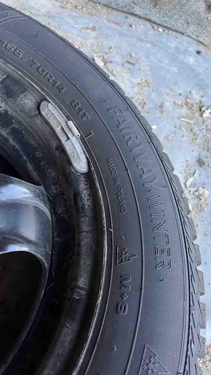 Pneumatici & Ruote complete: 4 roues hiver complètes Dacia Spring – Usato da Corserey venduto da Zreik82 3