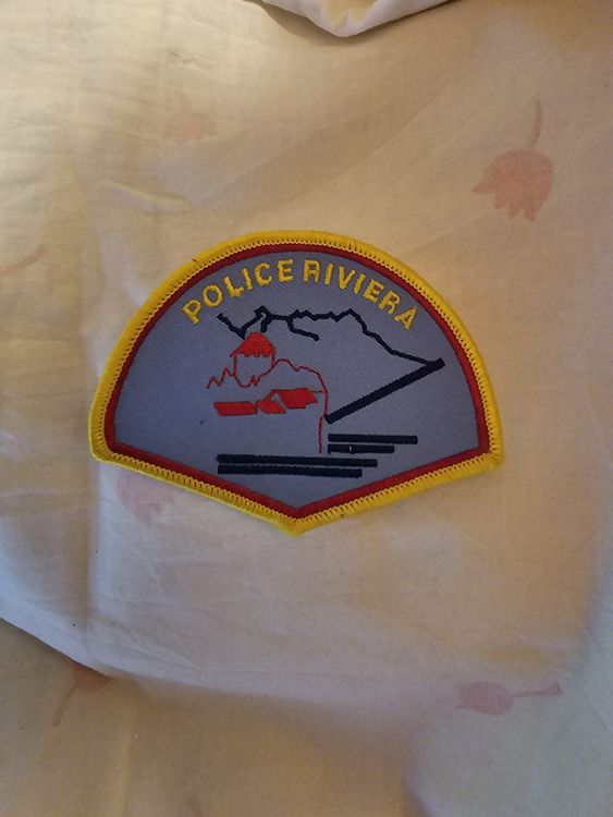 Badge Police Riviera (Gebraucht) in Veytaux für CHF 5 – mit Lieferung ...