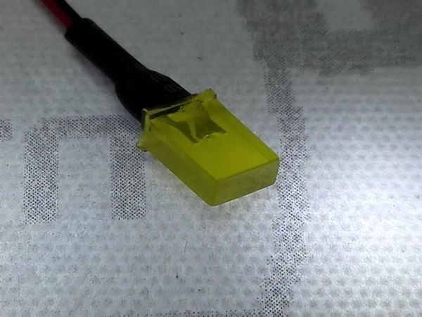 Componenti elettronici: Quader-LED 2x5x7mm, verkabelt gelb – Nuovo (secondo la descrizione) da Luzern venduto da Salefactory 1