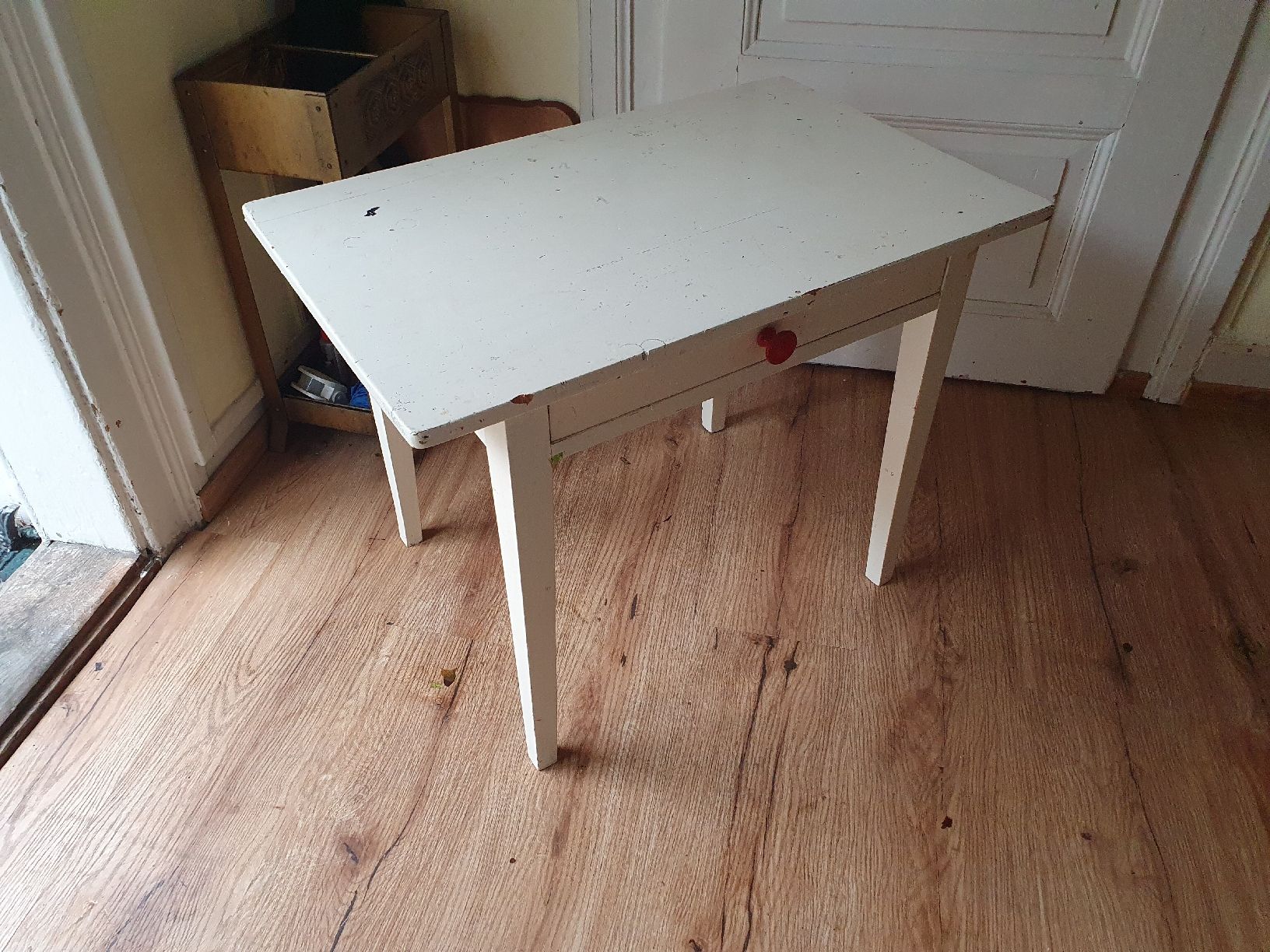 Tische: Tischli – Gebraucht aus Flawil von Pinkmalibu 2