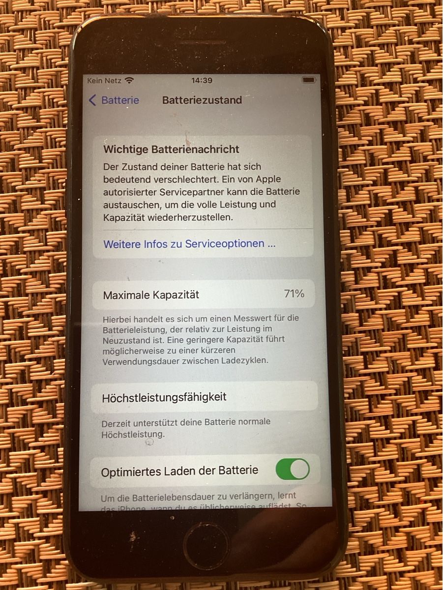 Apple Telefoni cellulari / Smartphones: iPhone 7, 256GB, schwarz – Usato da Herdern venduto da Pete69 2