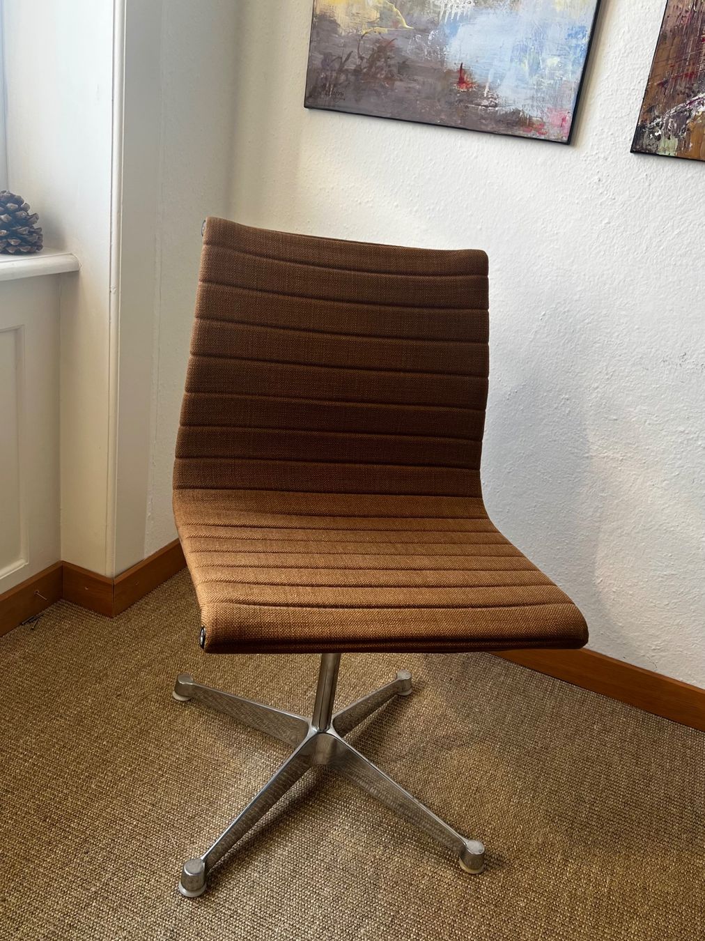 Herman Miller Sedie: Herman Miller Eames Alu Chair EA101 Early Version – Usato da Kilchberg ZH venduto da pompita