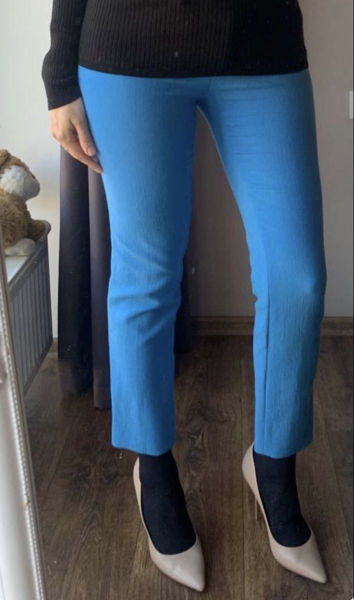 Emilio Pucci Pantaloni: Emilio Pucci Hose, Gr. 38, Hellblau – Nuovo (secondo la descrizione) da Gossau ZH venduto da ann_2qmy
