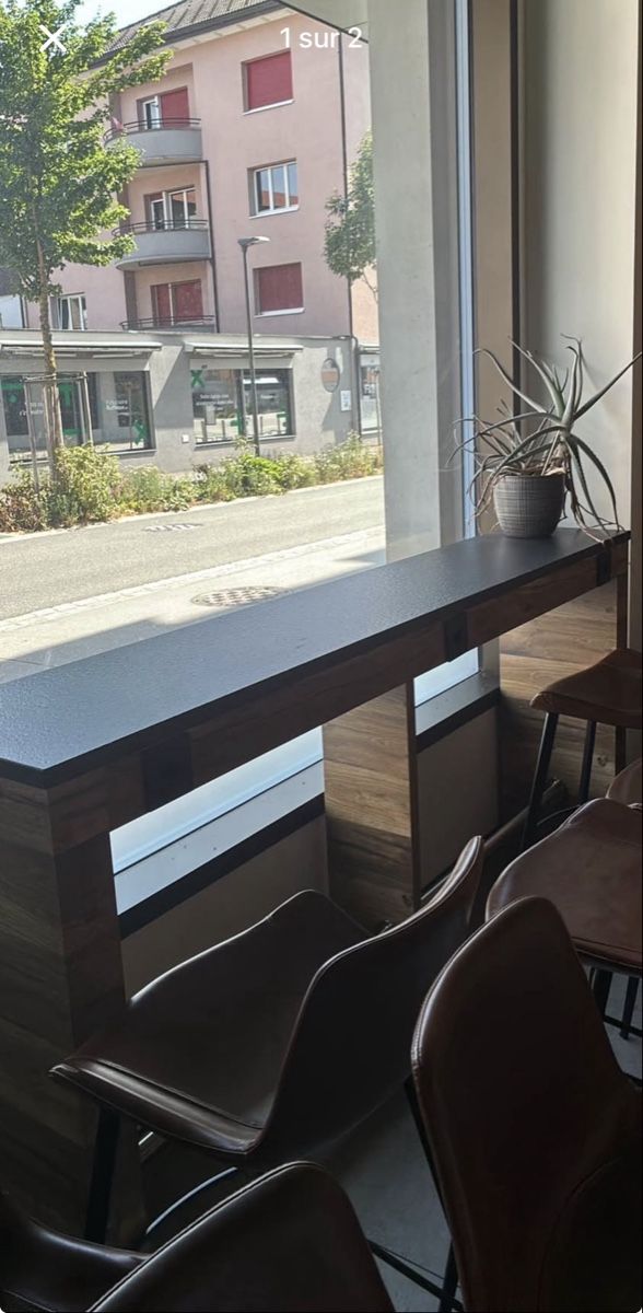 Tische: Table haute tea room – Gebraucht aus Grandvillard von cha_k88q 1