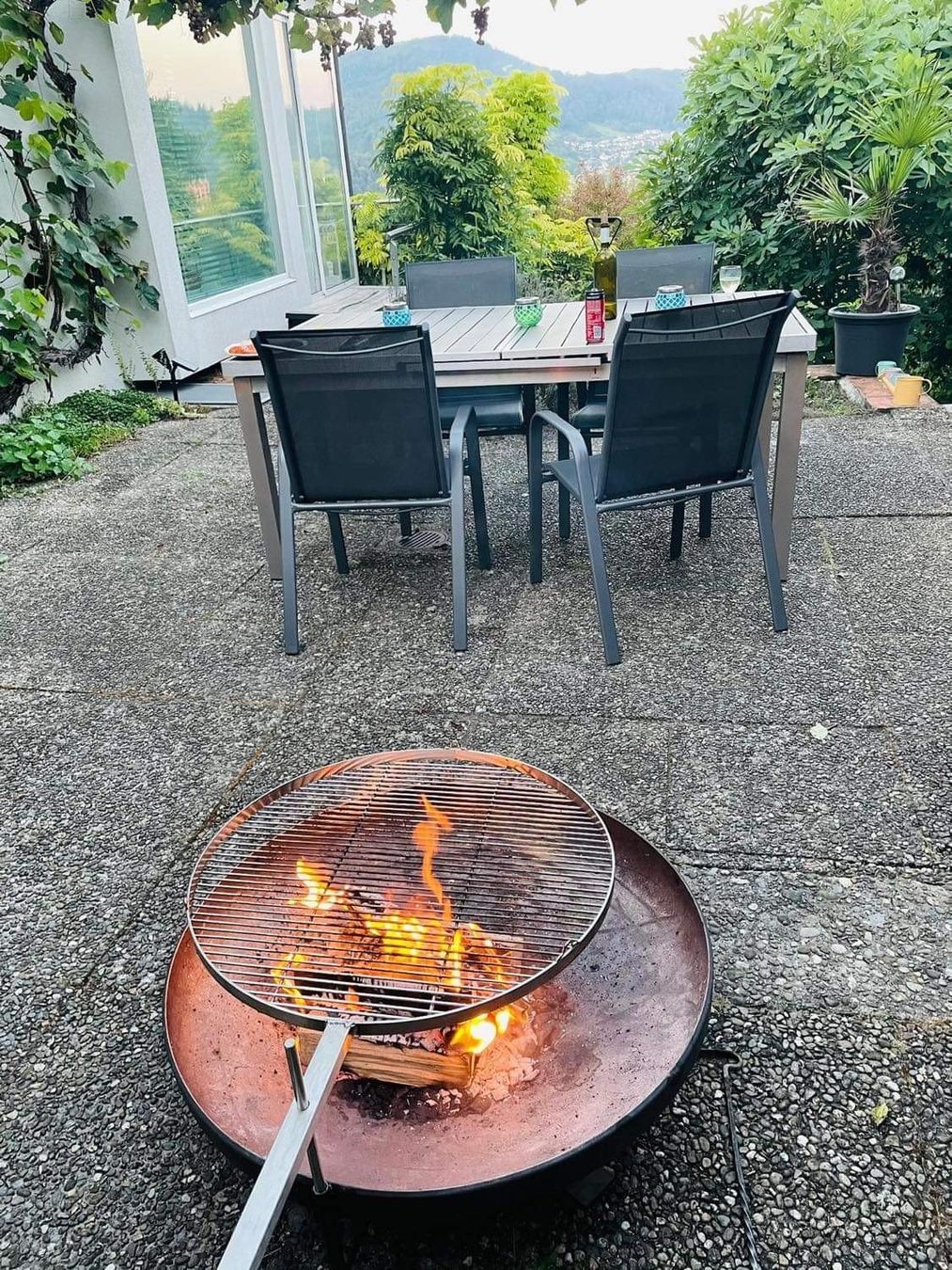Bracieri: Feuerschale mit Grillsystem – Nuovo e nell'imballaggio originale da Burgistein venduto da Franks-Design 2