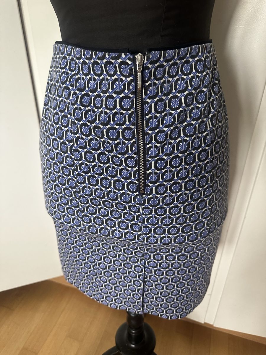 H&M Gonne: H&M Minirock Gr. 40, blau gemustert – Usato da Greifensee venduto da EGGCAR 1