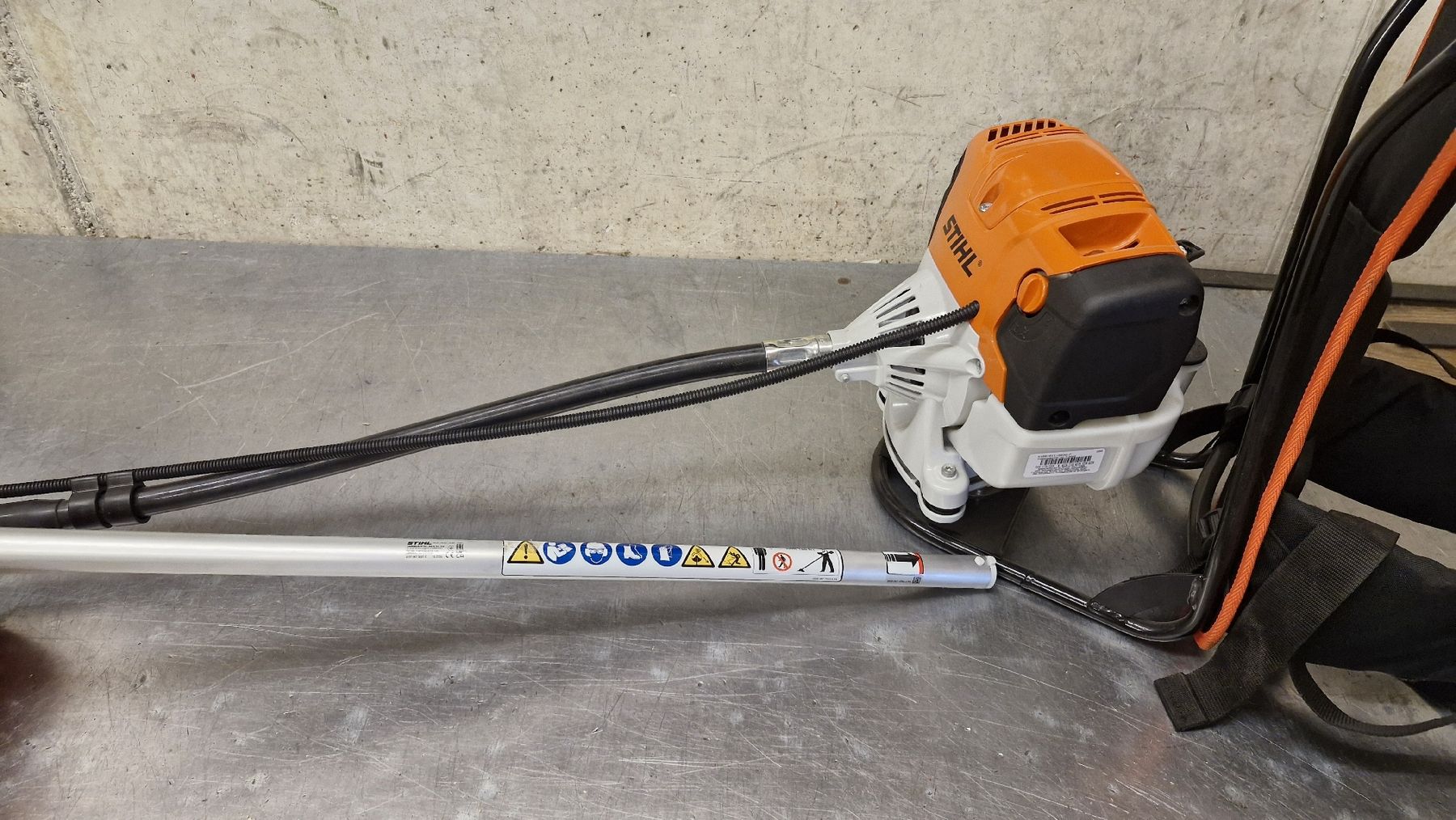 Stihl Tutte le macchine: stihl FR 131 T – Nuovo (secondo la descrizione) da Leuzigen venduto da Huski701