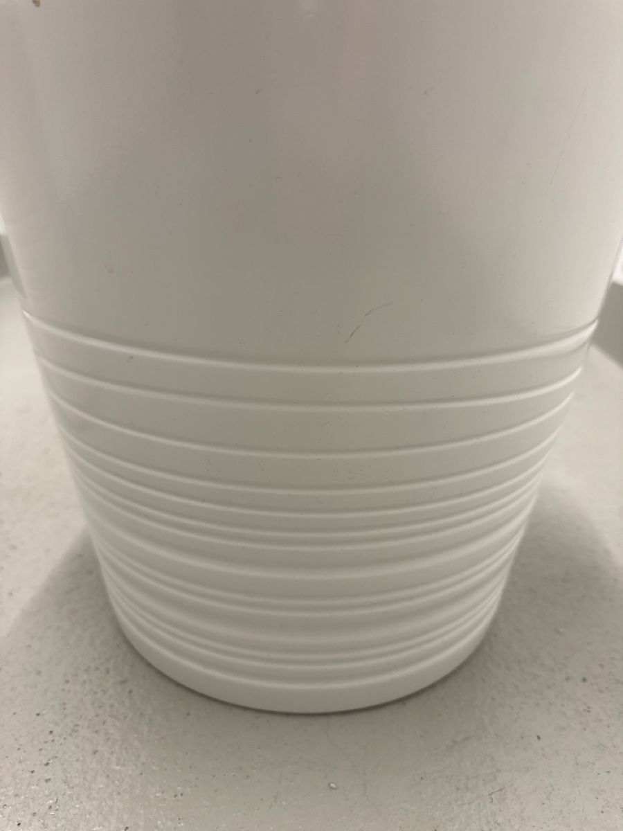 Ikea Blumentöpfe: 2 Stück Blumentöpfe, Top Zustand, Durchmesser 36 cm – Gebraucht aus Bad Ragaz von sim_k52b 2
