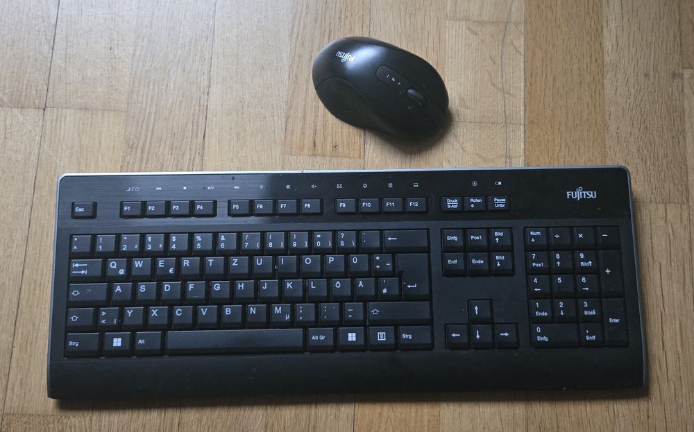 Fujitsu Keyboard and Mouse Set swiss (Gebraucht) in Zürich für CHF 10 ...