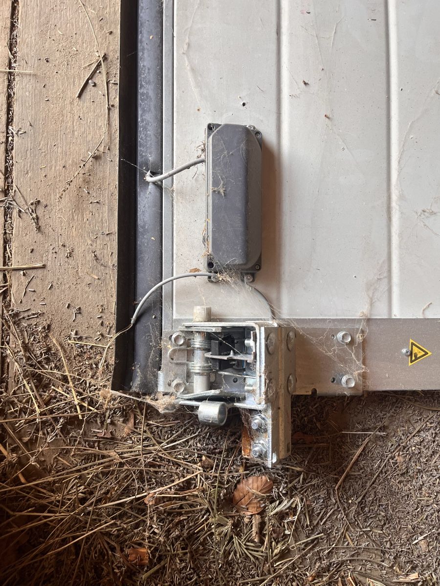 Sonstiges Elektromaterial: Rolltor – Gebraucht aus Walterswil BE von remo1218 9