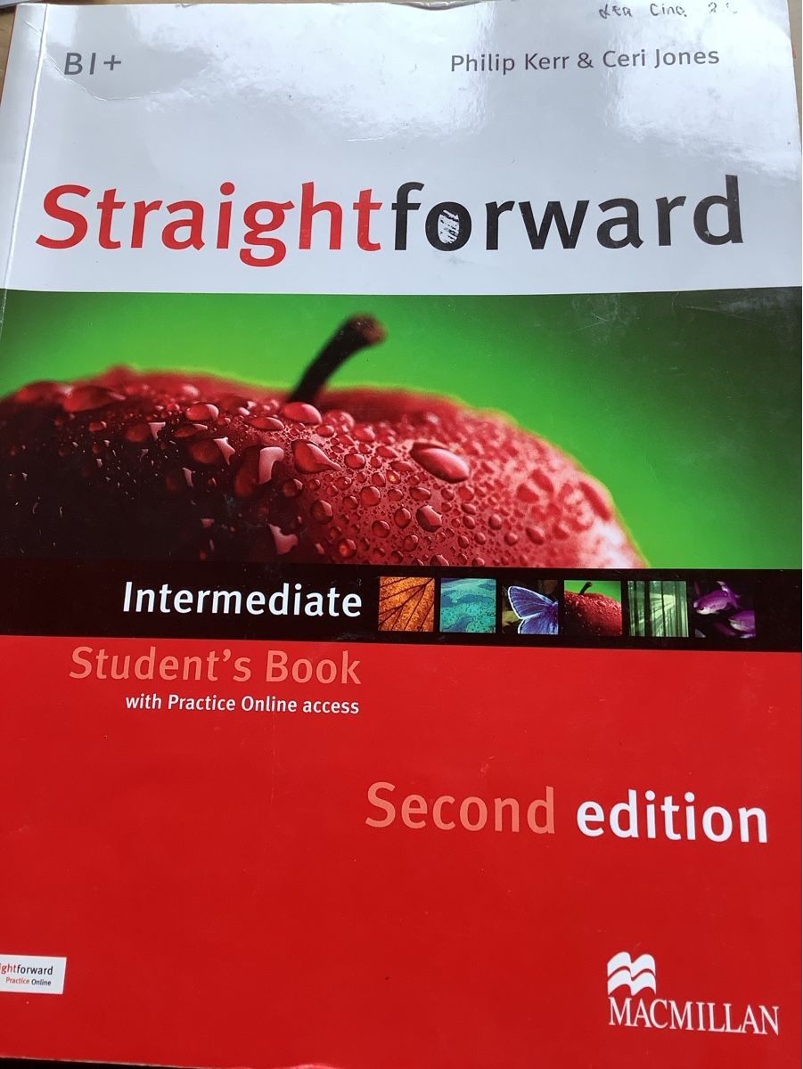 Libri: Straightforward Intermediate Student's Book Second Edition – Usato da Saas-Balen venduto da kircin
