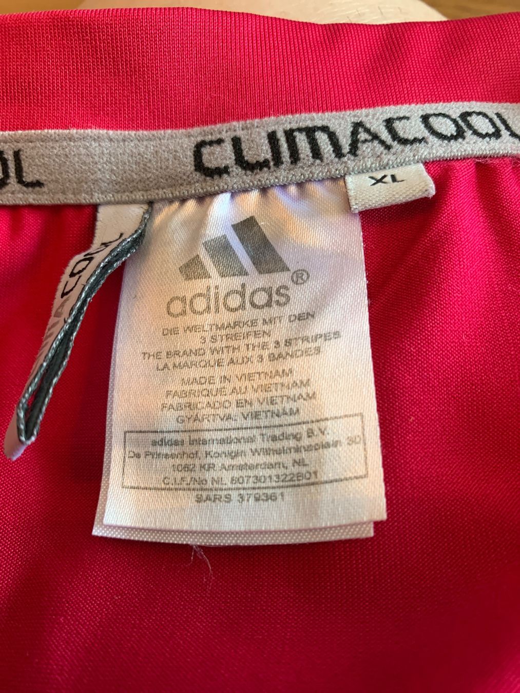 Adidas Tops: Joli haut Adidas Climacool taille L-XL – Gebraucht aus MEYRIN von Gwendo10 2
