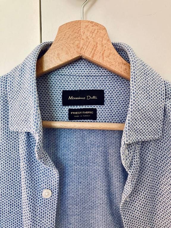 Chemises: Hemd Massimo Dutti, Grösse S – D'occasion à Kilchberg ZH par e.bl 1