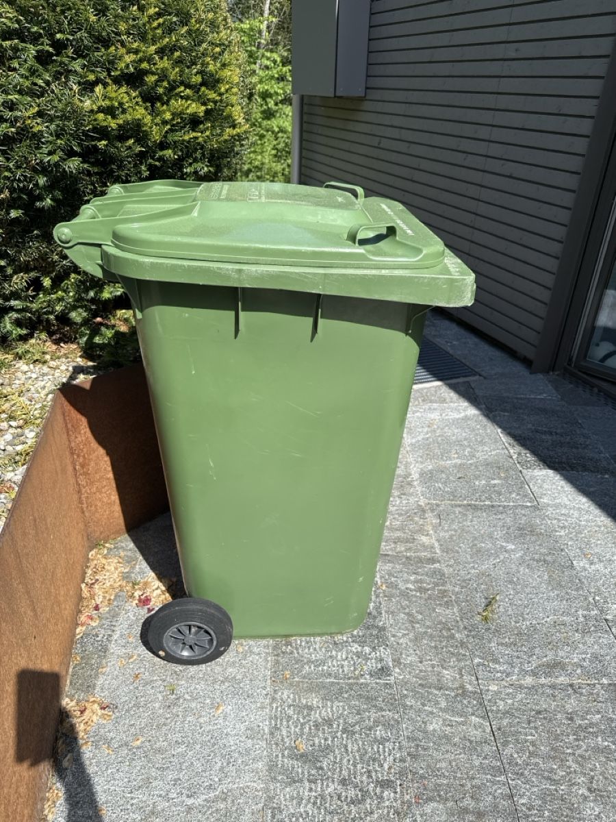 Sonstiges für Büro & Gewerbe: Verwamo Abfallcontainer, 240 Liter, Grün, Gebraucht  – Gebraucht aus Euthal von 99Antik 3