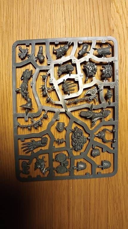 Kit di modellismo & Modellini statici: Warhammer 40k Chaos Lord with Jump Pack – Nuovo e nell'imballaggio originale da Bern venduto da Reader01