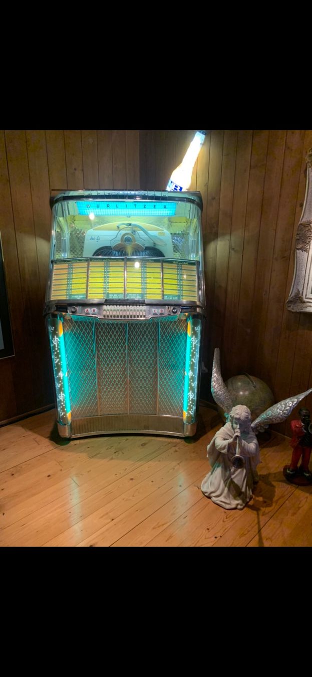 Wurlitzer Jukebox: Jukebox Wurlitzer Model 2104 von 1957 – Usato da Basel venduto da Stars12355