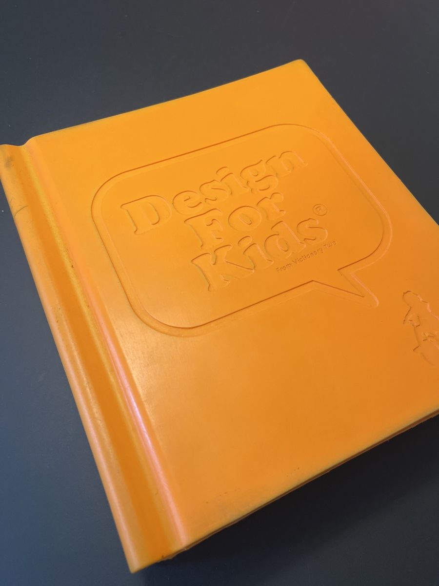 Libri: Design for Kids from Vicitionary Two – Usato da Zürich venduto da spietsch