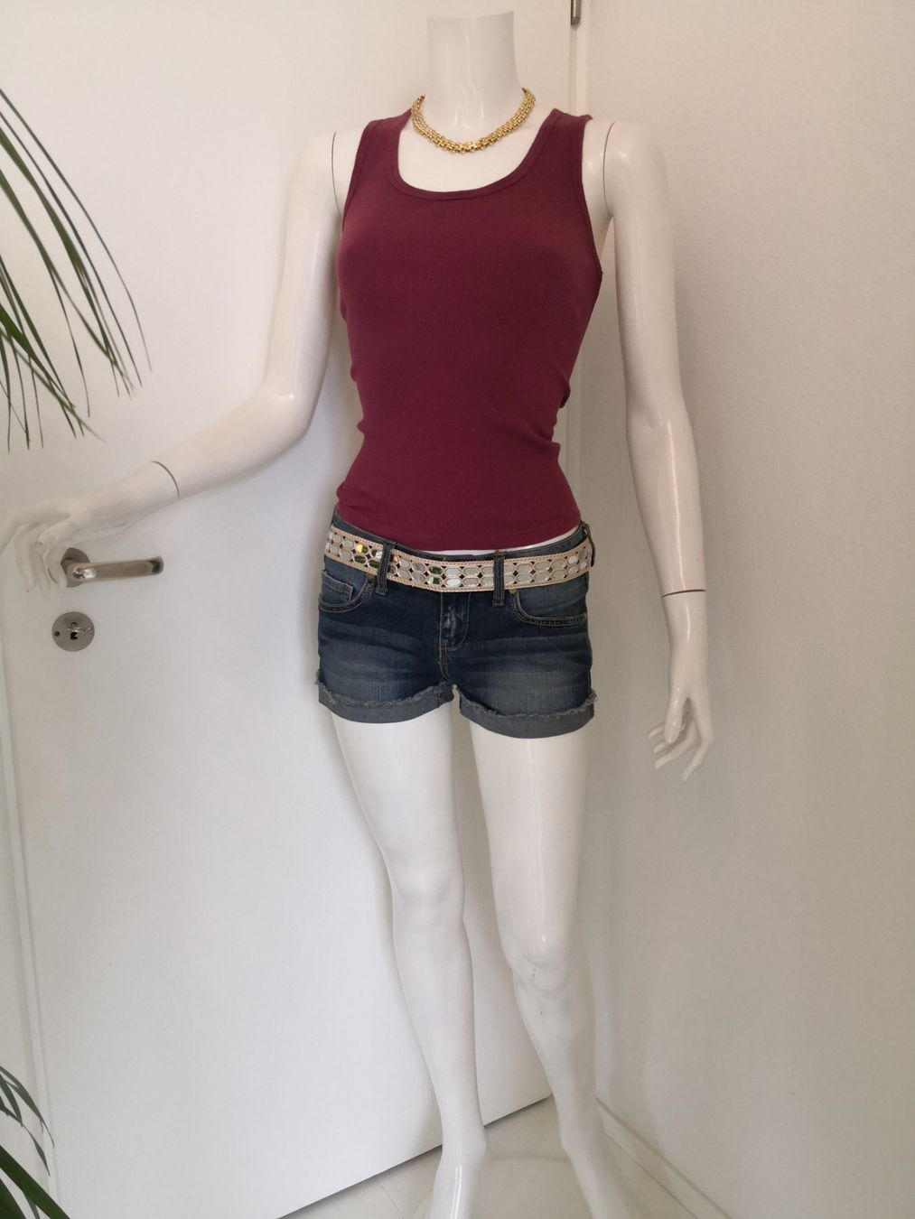 Mango Top: 🤩MANGO TOP BORDEAUX GERILLT – Usato da Olten venduto da Naja-Twins-Twins 4
