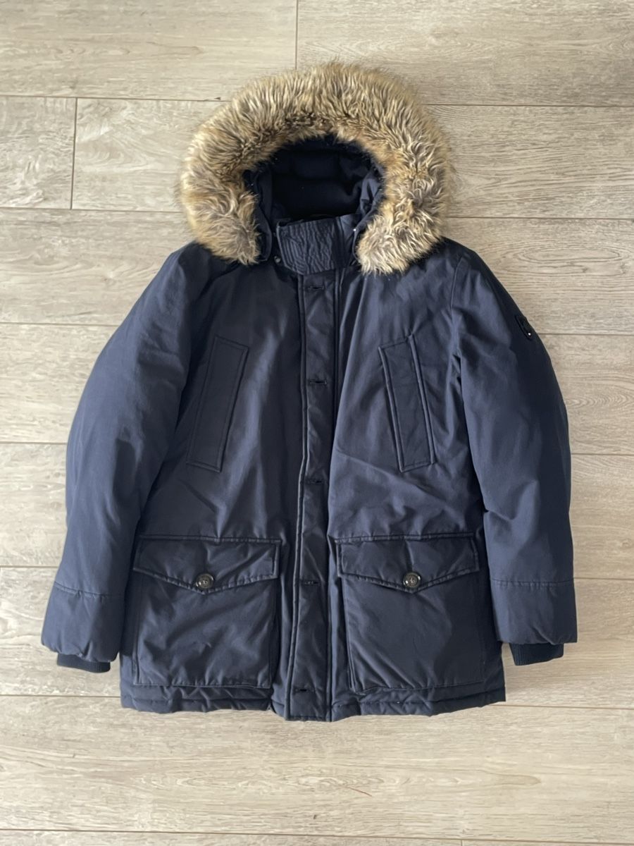 Tommy Hilfiger Jacken: Tommy Hilfiger Daunenparka – Gebraucht aus Winterthur von Levi_sells