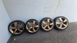 Original Subaru STI Felgen 18" mit Ganzjahresreifen Pirelli