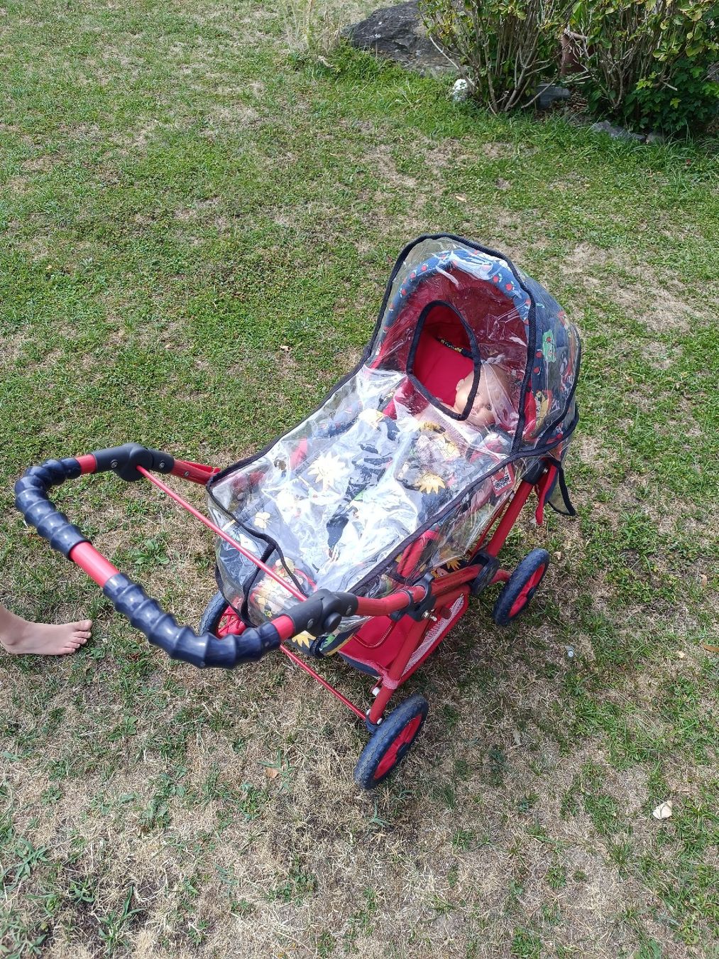 Carrozzine per bambole: Puppen Kinderwagen "Chic 4 Baby" rot mit Verdeck – Usato da Berikon venduto da mezzze 4