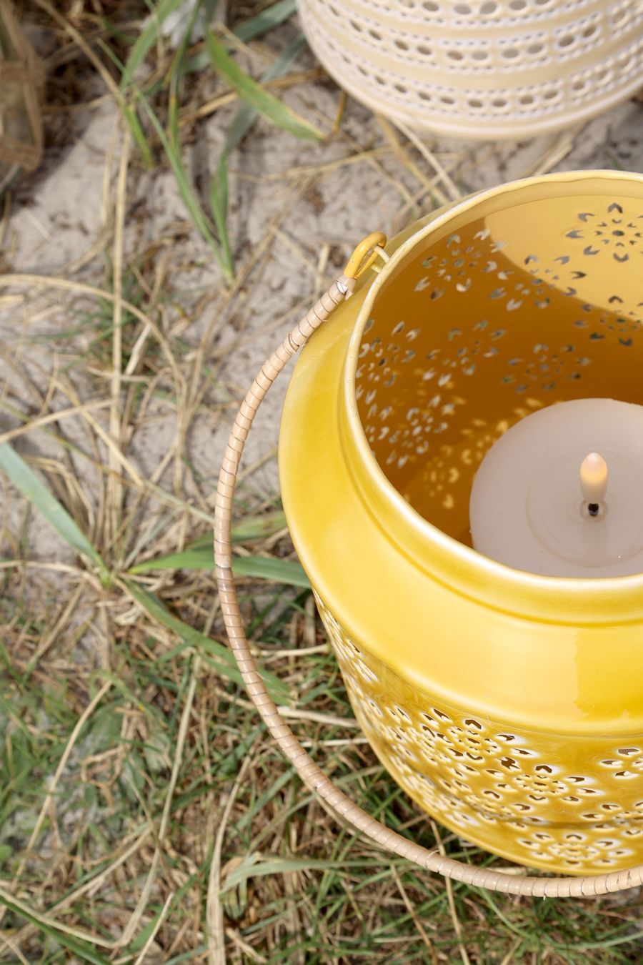 Kerzenständer: Windlicht mit Muster, Höhe 20 cm – Neu und originalverpackt aus Innertkirchen von Glatthard-Interior 1