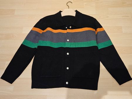 Jacke, Strickjacke mit 2 aufgesetzten Taschen, ca. M