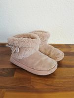 Rosa Boots /Gefütterte Stiefel Gr. 28/29