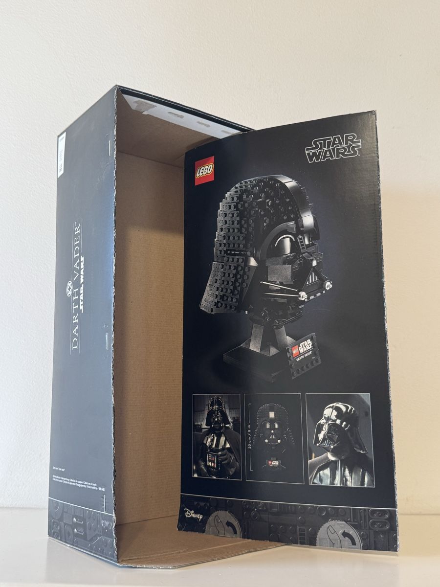 Lego Kit di costruzioni: Lego Star Wars - Darth Vader Helmet 75304 – Usato da Comano venduto da alice_x26x 3
