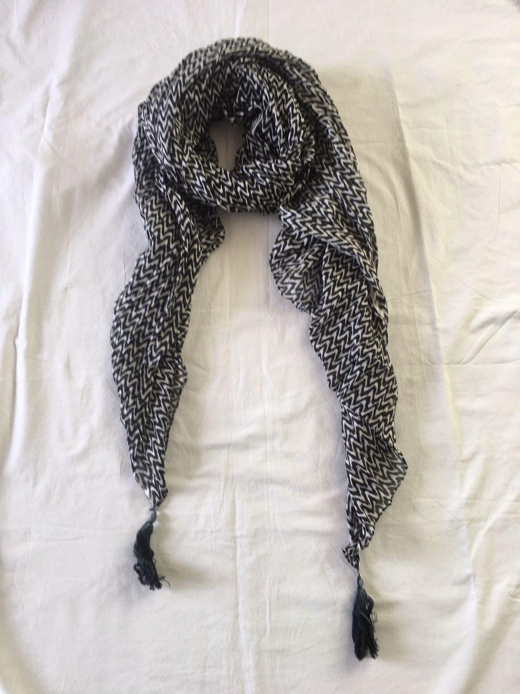 Foulard & Sciarpe: SCHAL SCHWARZ WEISS - FABRIKNEU – Nuovo e nell'imballaggio originale da Honau venduto da sainj 2