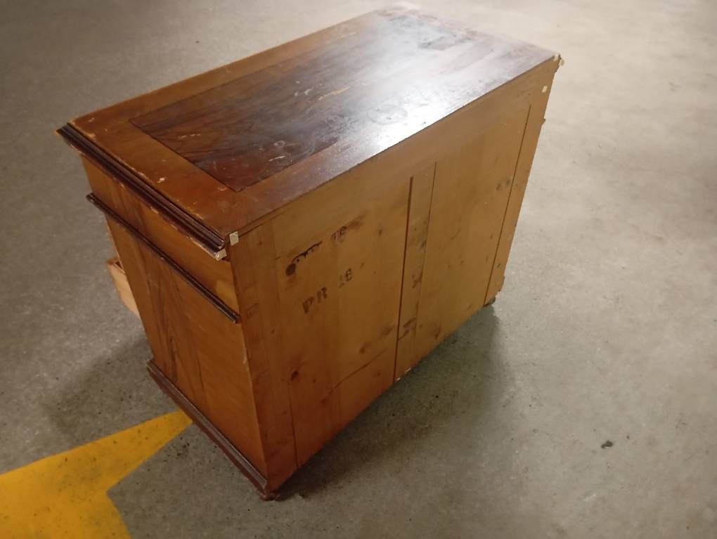 Cassettiere: Holz Kommode mit Schubladen – Usato da Basel venduto da Petergunn 4