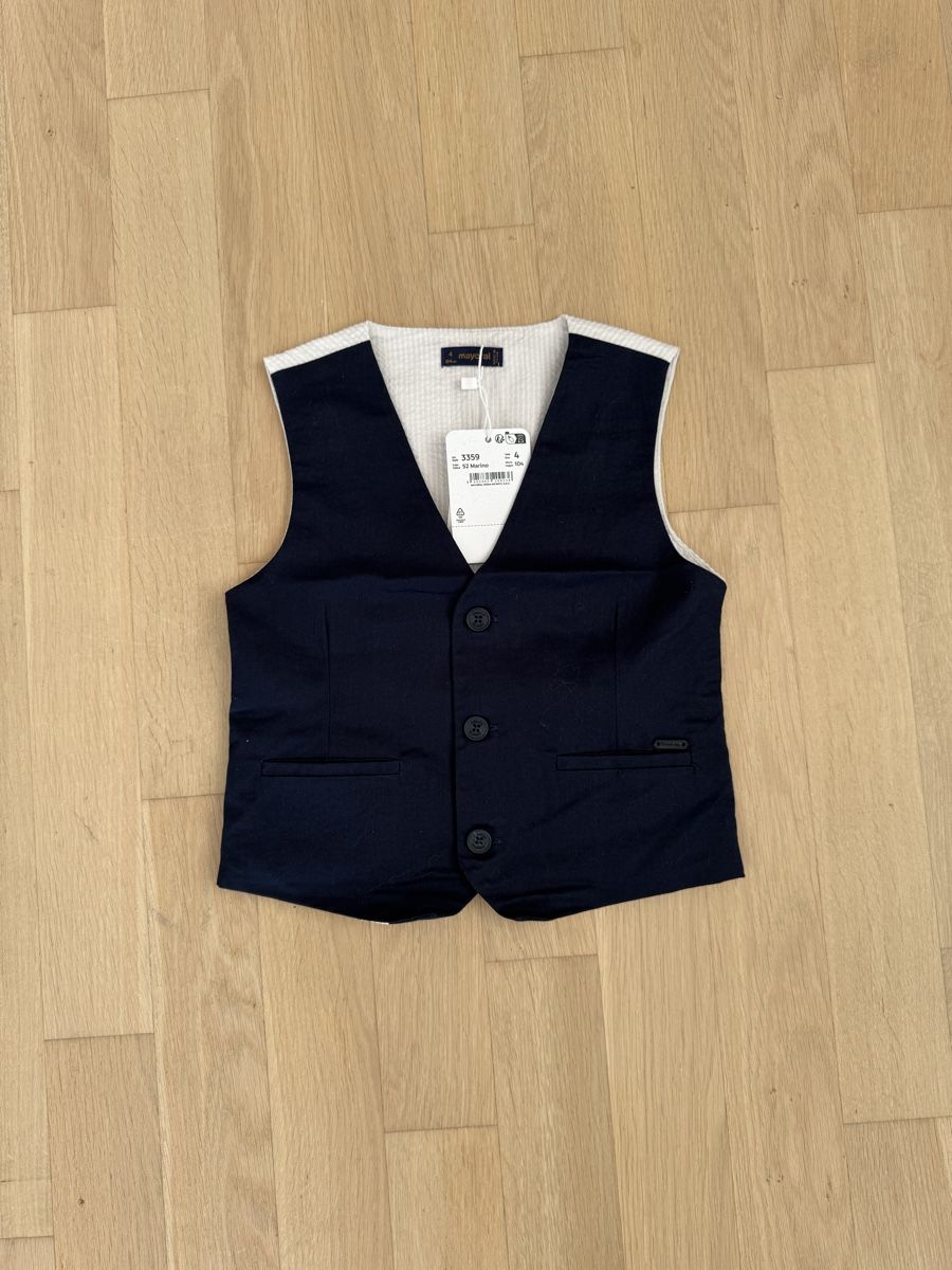 Mayoral Altro abbigliamento per bambino: Mayoral Weste Grösse 104 – Nuovo e nell'imballaggio originale da Laufen venduto da AnSaLuLe