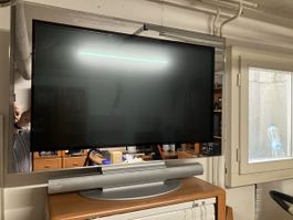 Grundig Fine Arts 37 LXW 94-9650 FHD Fernseher mit Zubehör