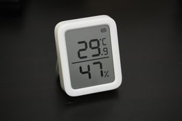 SwitchBot Thermometer Hygrometer Bluetooth