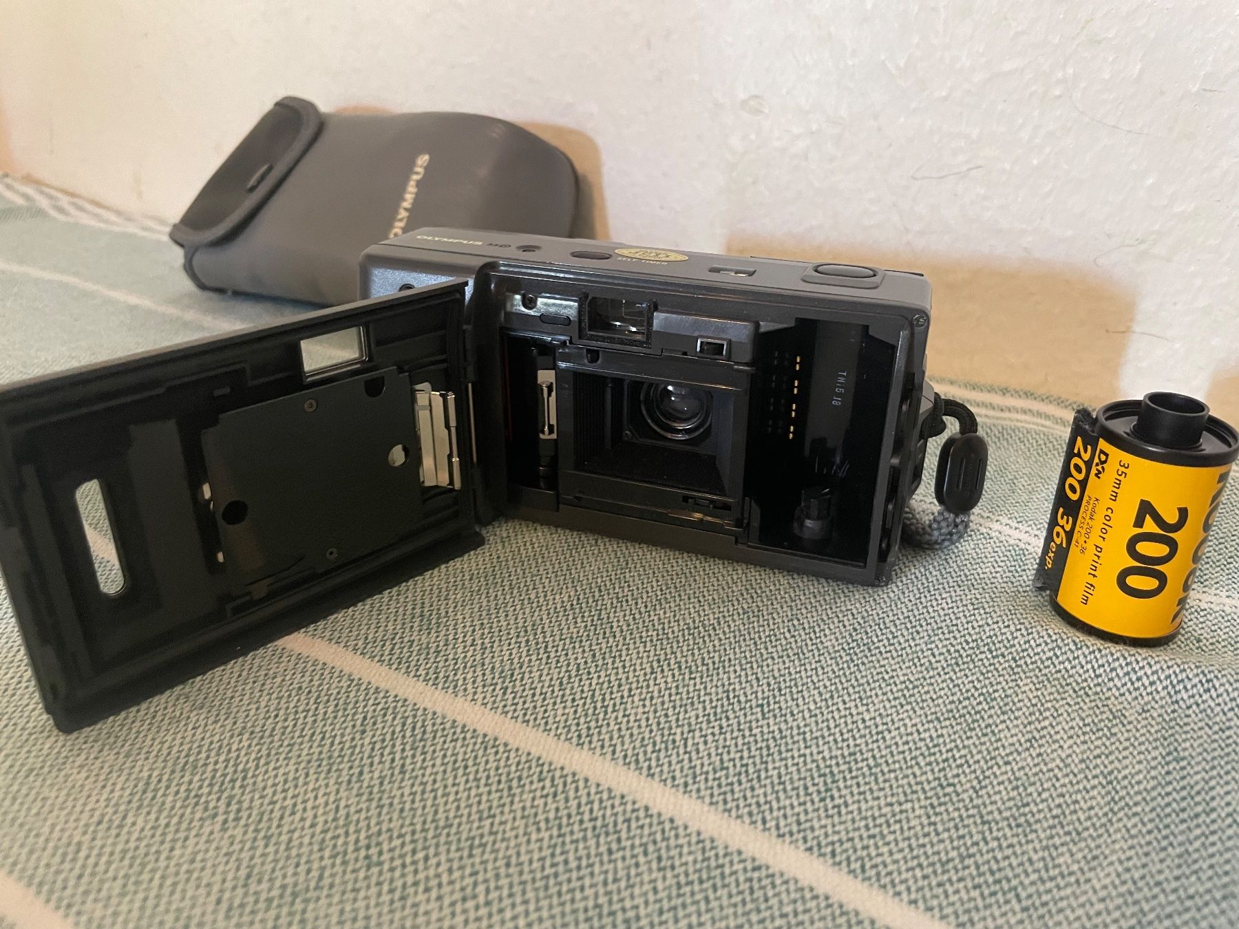 Olympus Fotocamera: Olympus AF-1 Kompakt Kamera – Usato da Zürich venduto da beli_30 4