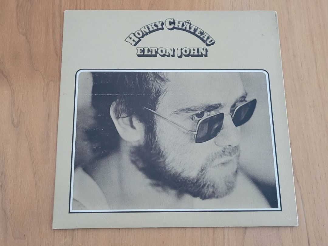 Dischi in vinile: LP  Elton John – Usato da Martigny venduto da MZ-67