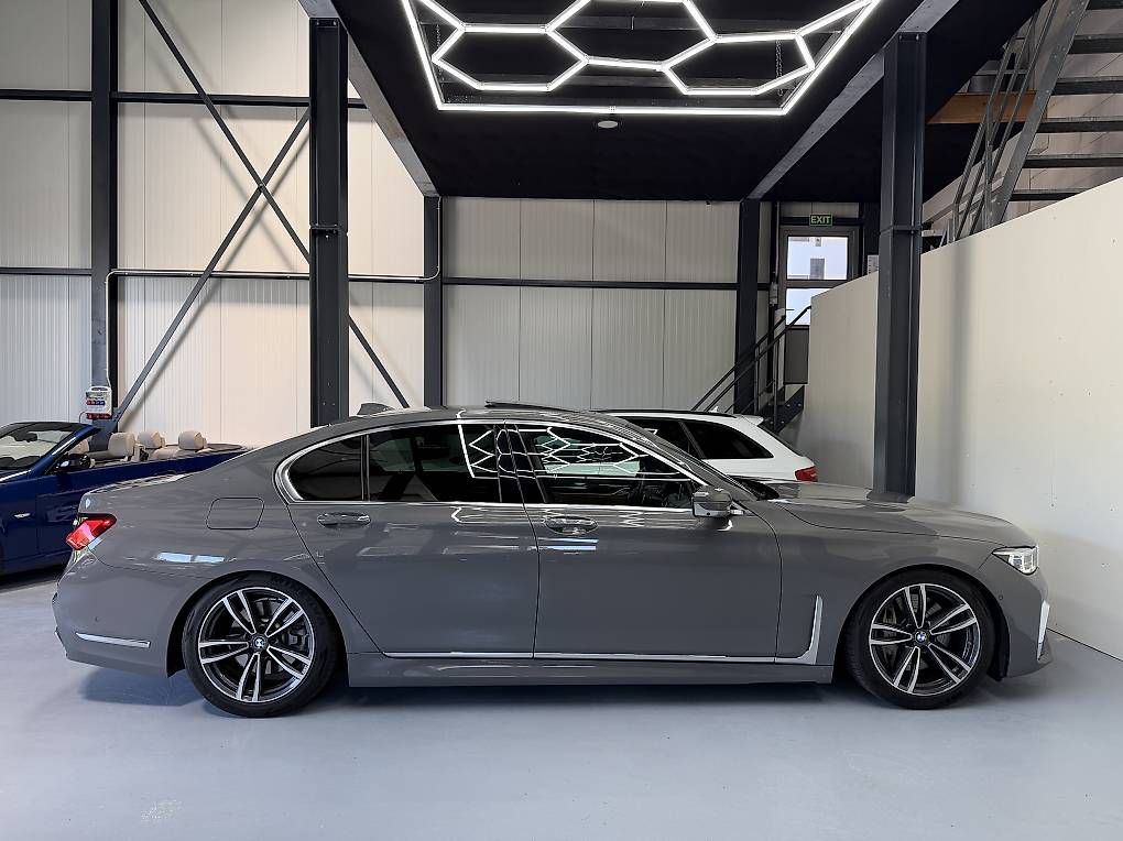 Automobili: Bmw 740d xDrive M-Sport – Usato da Hüswil venduto da inf_r9zj 4