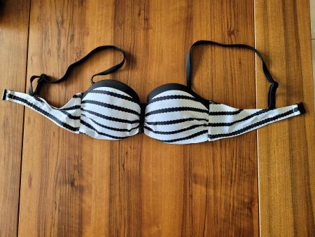 Bikini Bügel-BH, 38B mit Wattierung, nie getragen