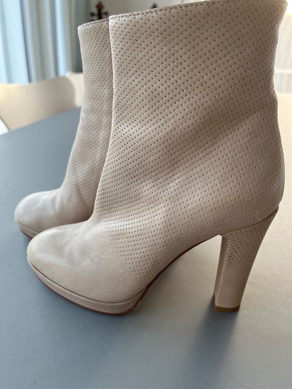 Scarpe da donna: Pommes d’Or 34 Stiefelette beige – Nuovo (secondo la descrizione) da Rossrüti venduto da Piccola7