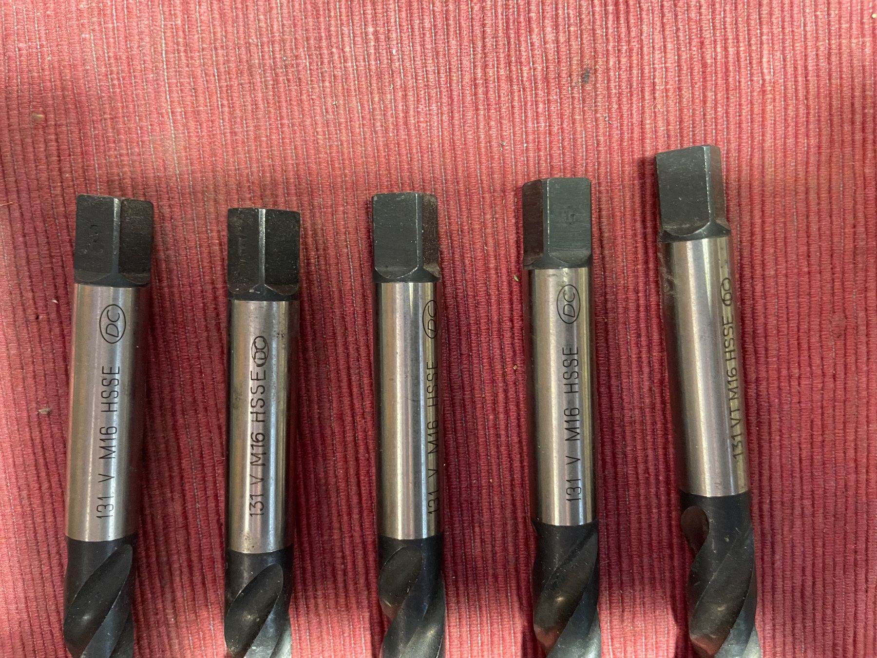 Tutti gli attrezzi: Tarauds DC M16 x 2 – Usato da Ollon VD venduto da biocentervilly 5