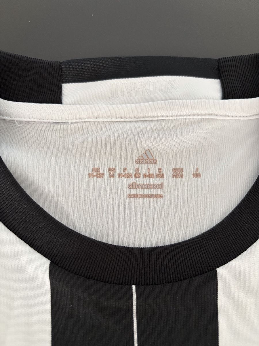 Juventus Scarpe, pantaloni & magliette da ginnastica: Original Kinder Juventus Trikot  – Usato da Niederlenz venduto da fed_y5mw 1