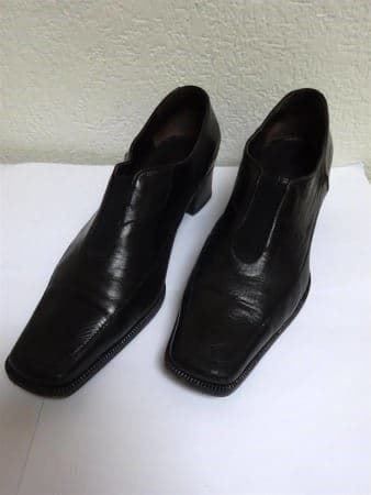 Scarpe da donna: Martina Venezia - schwarz - Grösse 37 – Usato da Zofingen venduto da Justizia_01 2